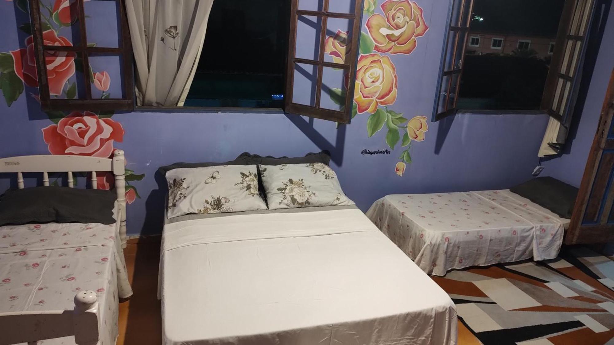 Quarto Rosas 2 A 5 Pessoas Centro Praia Do Pontal Paraty Room photo